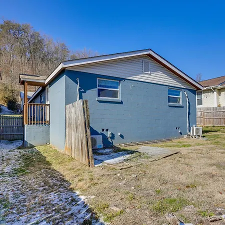 Pet-Friendly Chattanooga Duplex In Northshore!